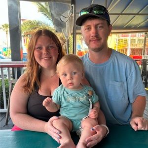 Meet your Posher, Chloe